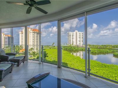 60 Seagate Dr APT 705, Naples, FL, 34103