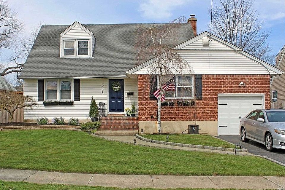 1st image of 958 Grand Blvd