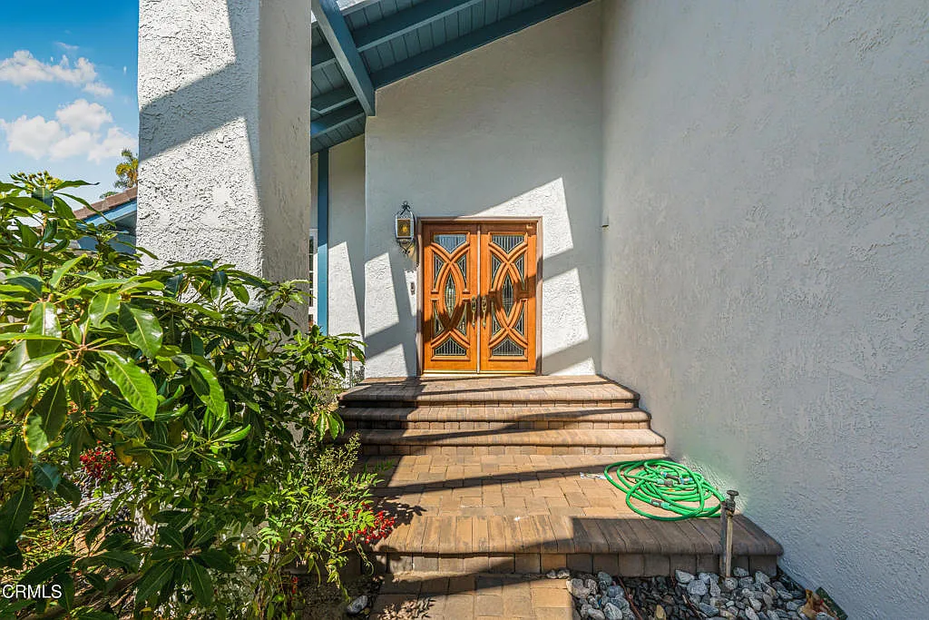 4 bed, 2.5 bath, 2532 sqft, $5,100 — Photo 4
