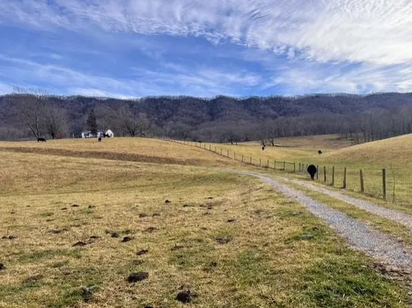 490 Clear Fork Rd, Tazewell, VA 24651