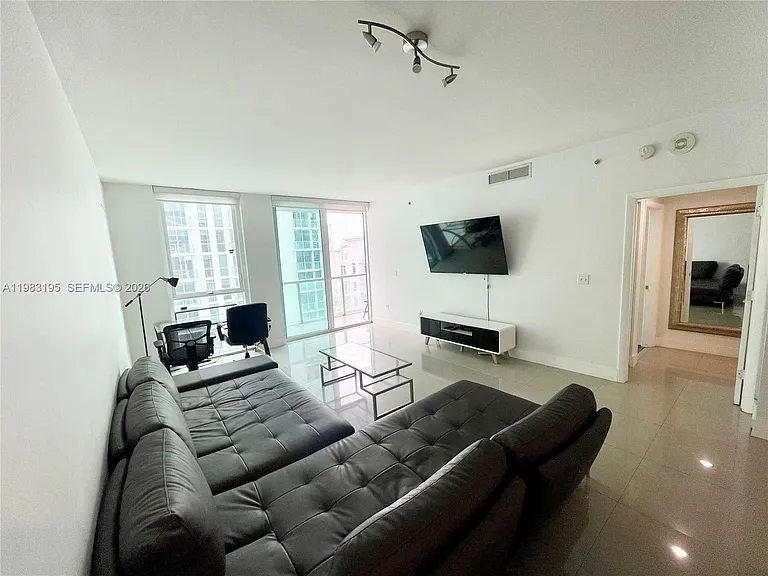 253 NE 2nd St #2506 — Photo 12