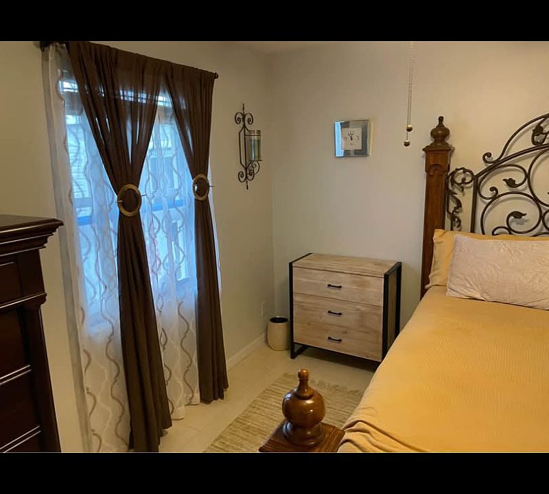 2nd image of 4850 Shad Dr #2