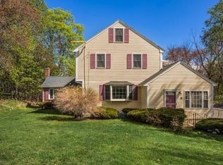 31 Mount Vernon St, North Reading, MA 01864