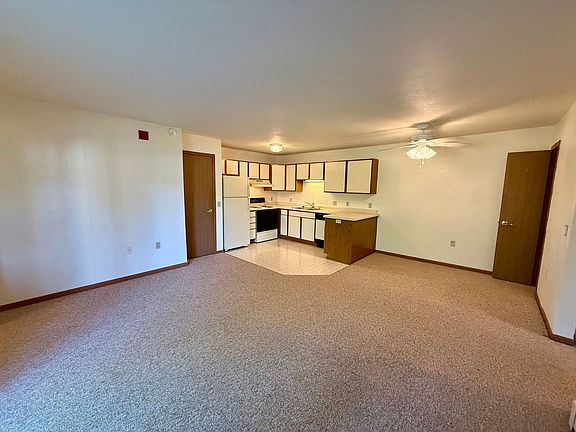 3rd image of 242 W 4th St APT 5