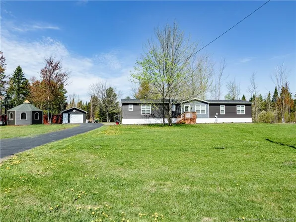 900 Saint Charles Rd N, Saint Charles, NB E4W 4T3