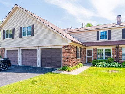 44 Willow Cir, Cary, IL, 60013