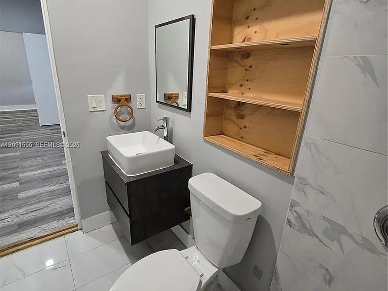 1629 SW 6th St #4 — Photo 34