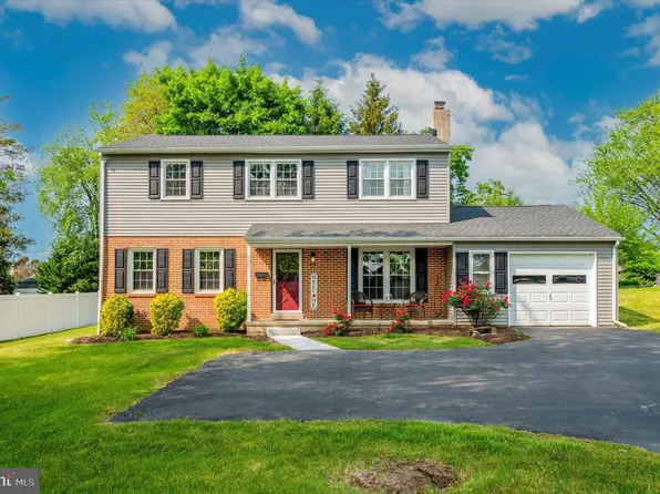 2742 Springfield Rd, Broomall, PA 19008