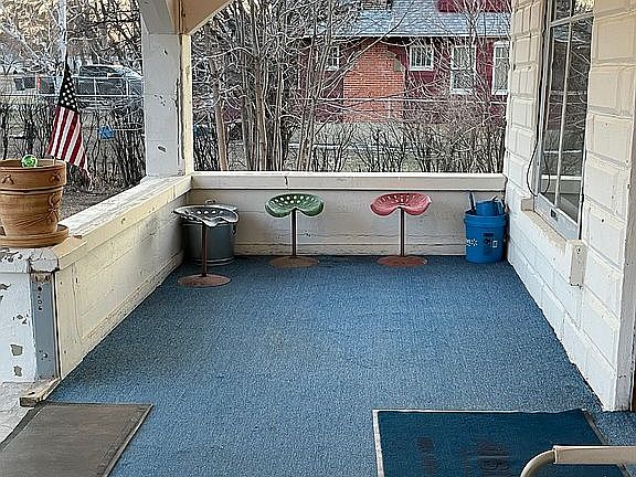 3rd image of 346 S 1st St W