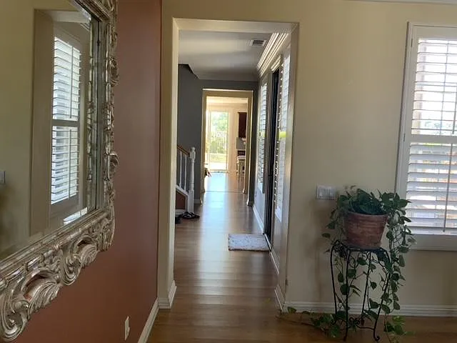 656 Milford St — Photo 6
