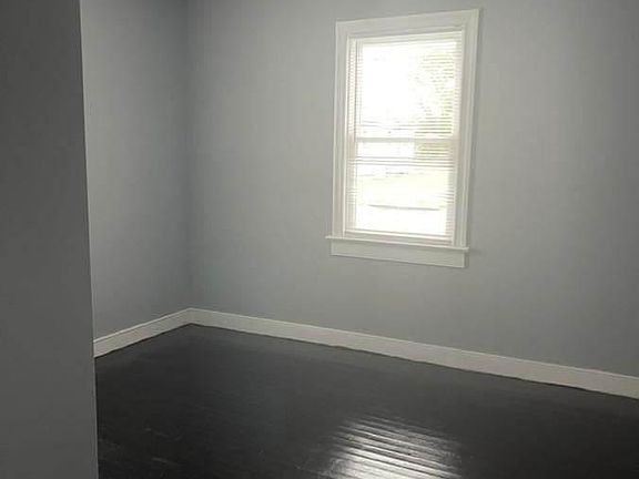 4th image of 1222 Grant Ave