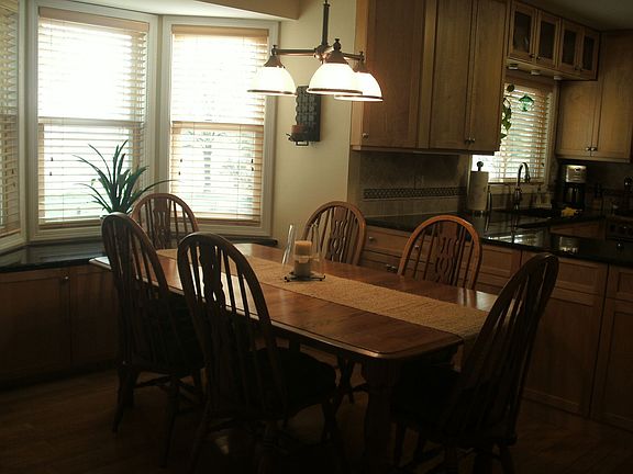3rd image of 446 Willington Dr