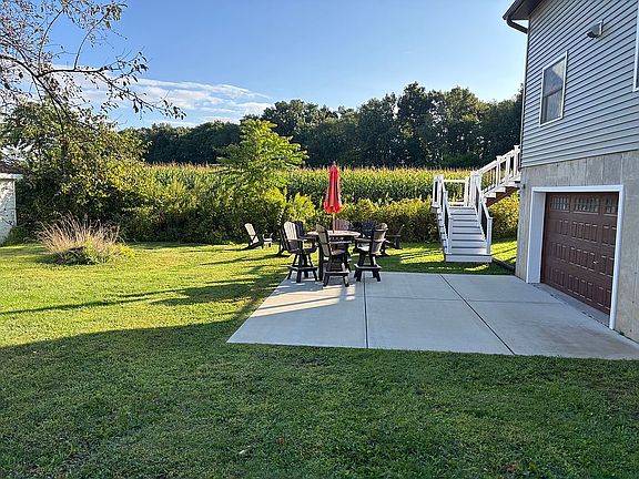 2nd image of 32144 Chamberlin Dr