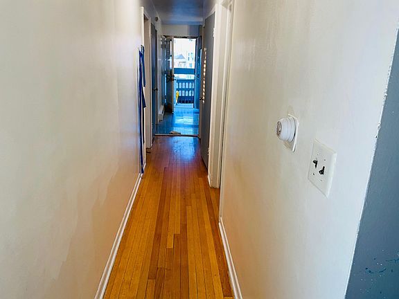 4th image of 4356 Warren Ave APT 1