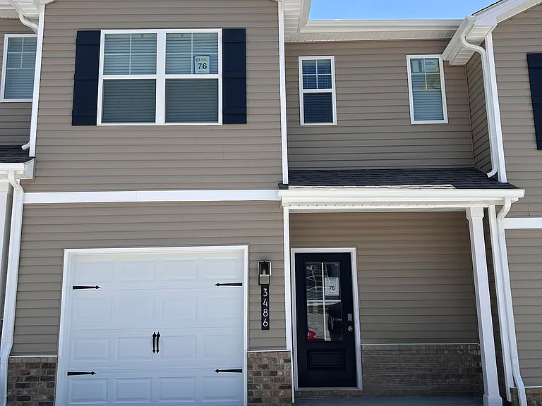 3486 Tyee Crossing Way — Photo 1