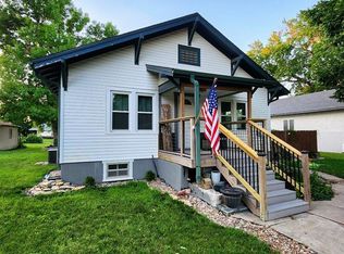 2017 13th St, Central City, NE 68826