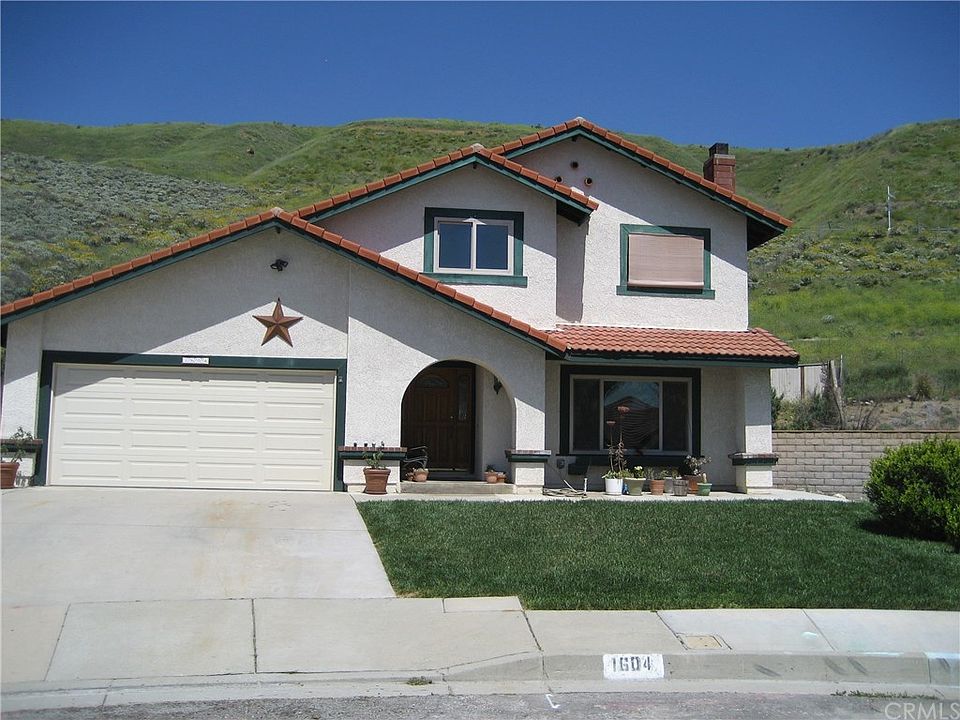 1st image of 1604 W Summit Crest Ct