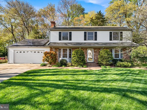 4224 Holborn Ave, Annandale, VA 22003