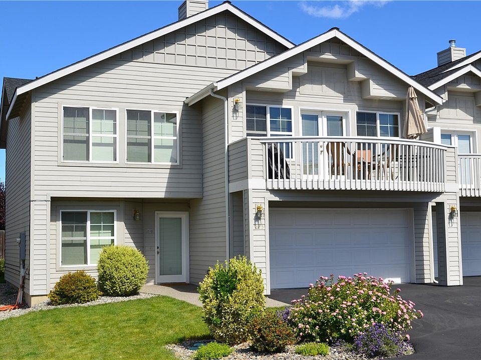 1st image of 225 E Parkway Dr