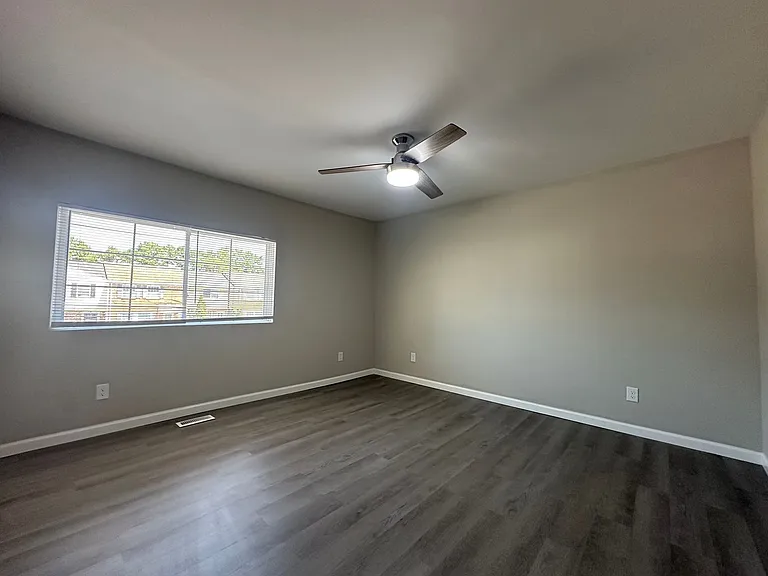 606 Myrtlewood Cir — Photo 12