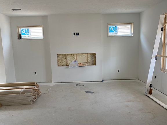 3rd image of 8284 Cooks Corner Dr