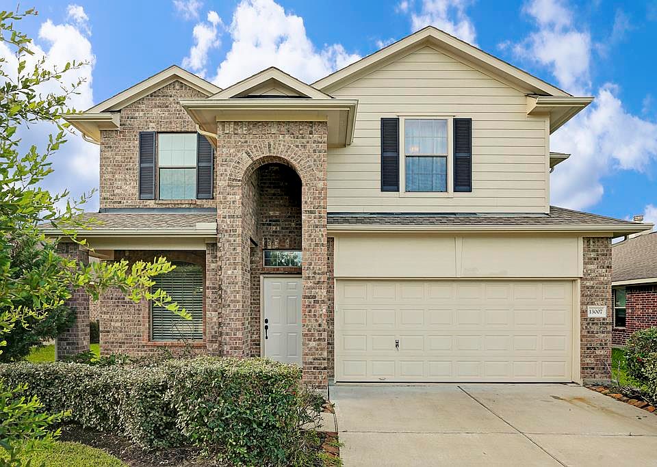 1st image of 13007 Southern Creek Dr