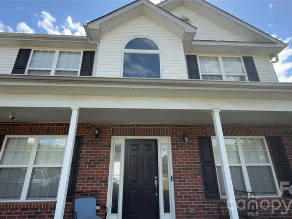 5227 Eagle Creek Dr, Charlotte, NC 28269