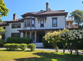46 Chastellux Ave #M1, Newport, RI 02840