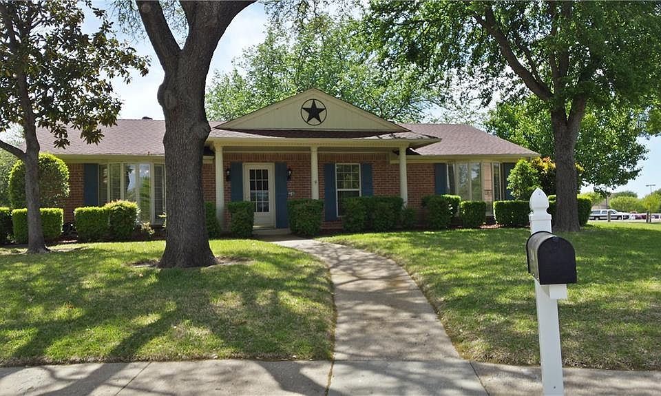 1st image of 2740 S Colfax Cir