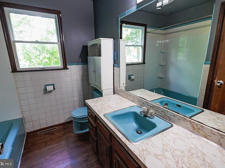 213 Laurel Ave #B — Photo 16