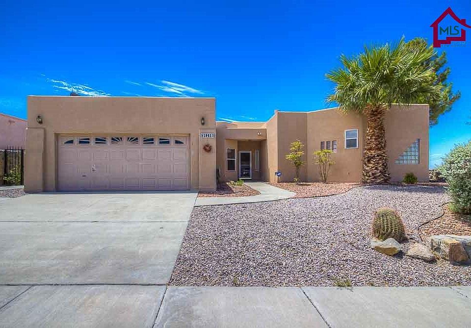 1st image of 1941 Desert Greens Dr