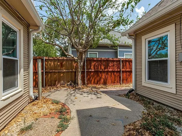 5501 E Side Ave — Photo 13