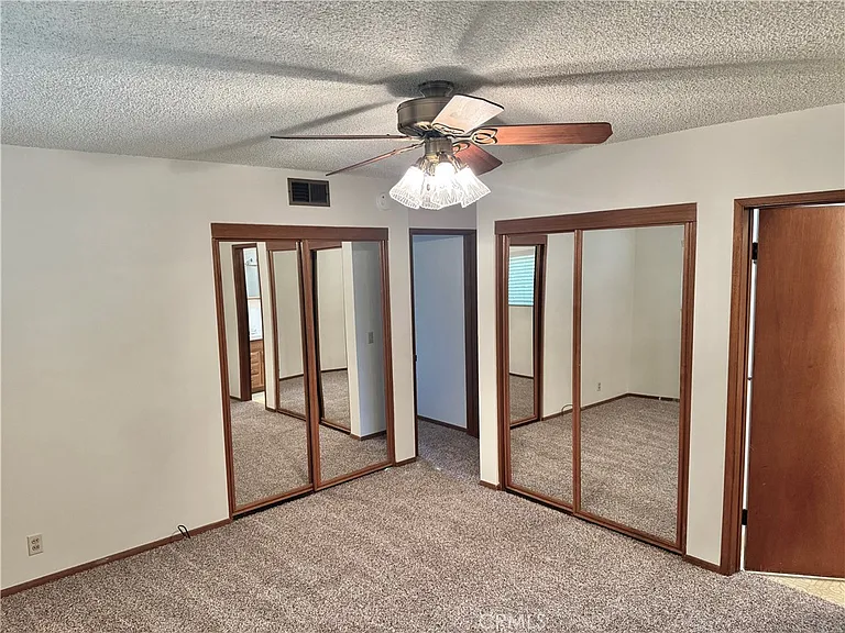509 California Dr — Photo 15