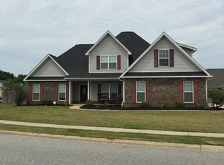 320 Lovorn Cir, Warner Robins, GA 31088