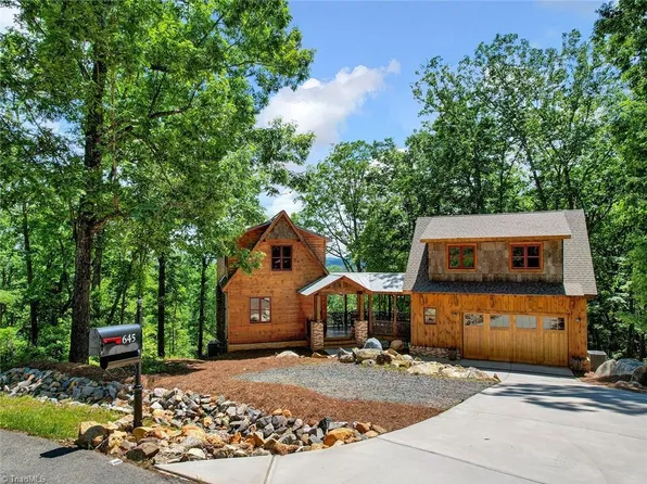 645 Boulder Ridge Dr, Denton, NC 27239