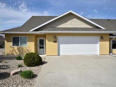 630 E Calgary Ave, Bismarck, ND, 58503