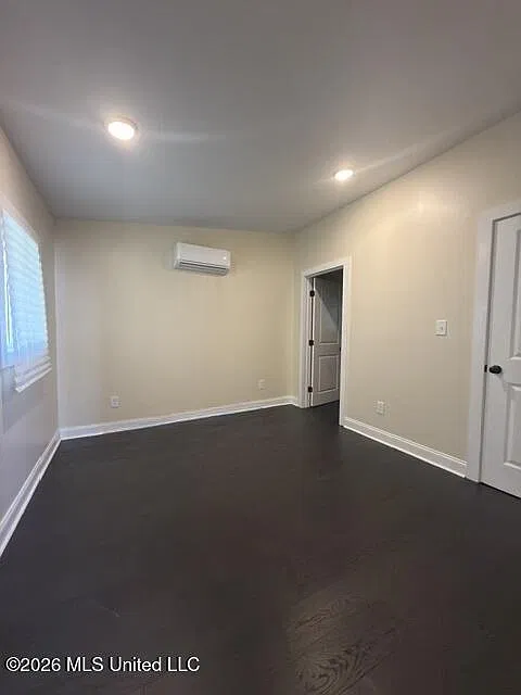 2 bed, 2.0 bath, 618 sqft, $1,250 — Photo 4