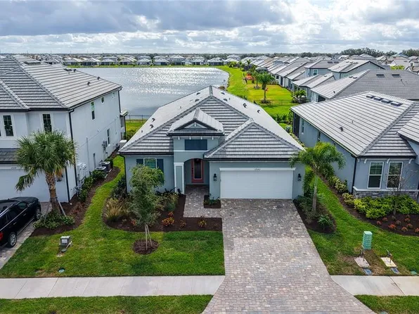 17543 Savory Mist Cir, Lakewood Ranch, FL 34211