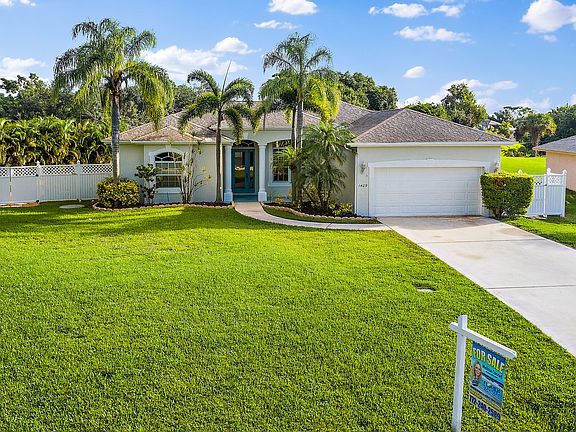 2nd image of 1409 SW Vicuna Ln