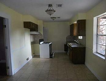 4th image of 514 Teresa Dr