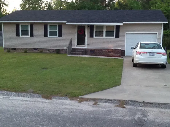 6020 Azelia Dr, Stedman, NC 28391