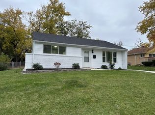 23 Oak Ln, Park Forest, IL 60466