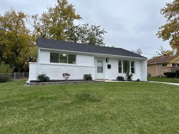 23 Oak Ln, Park Forest, IL 60466