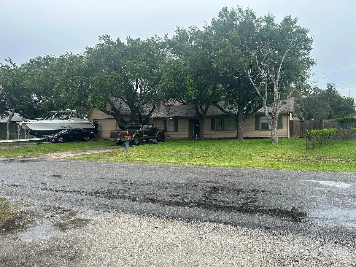 Building Photo - 910 Whitewing Dr