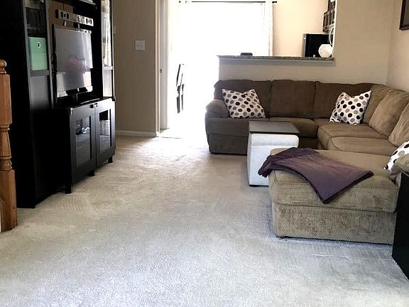 4th image of 3533 Christy Ln