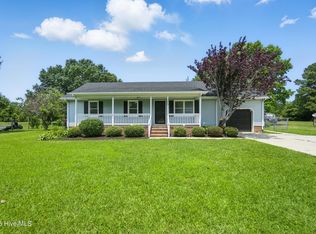 1204 Stacie Dr, Elizabeth City, NC 27909