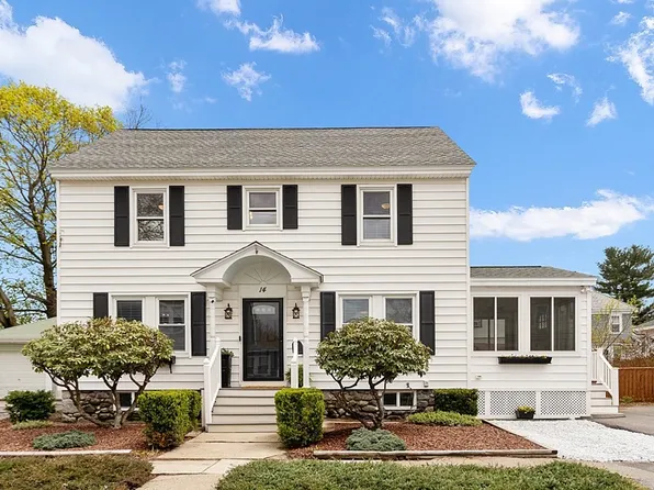 14 Ruth St, Lowell, MA 01851