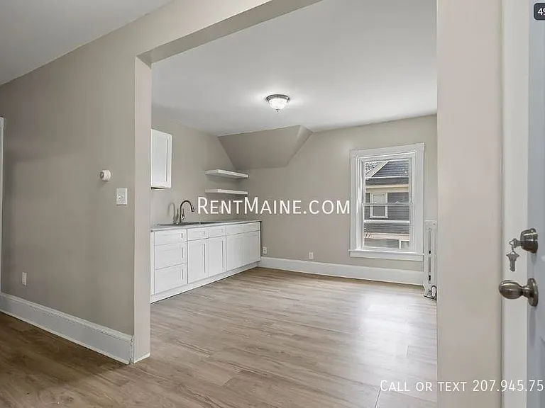 38 Jefferson St #2 — Photo 8