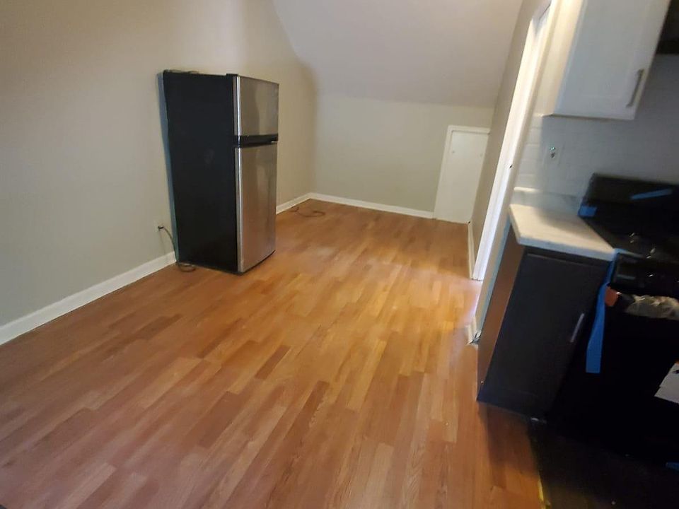 2nd image of 54 Becker Ter Floor 3