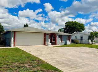 7625 Embassy Blvd, Port Richey, FL 34668